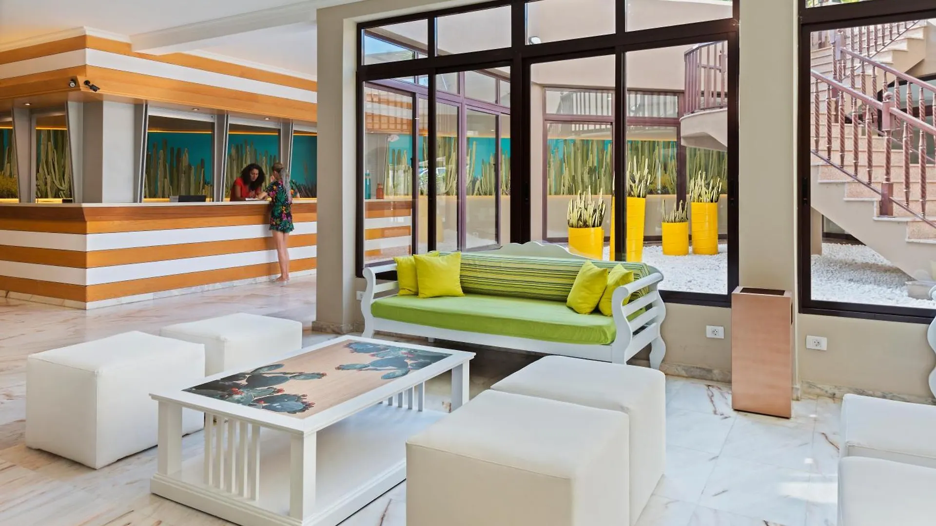 Apartamento Saint George Playa de las Américas 0*,