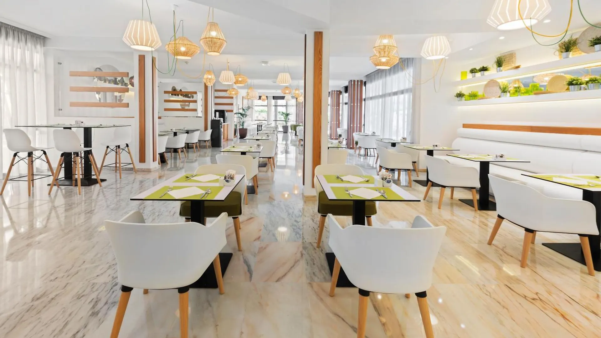 Saint George Apartment Playa de las Americas